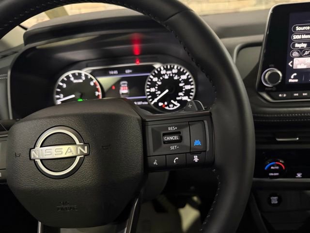 Certified 2025 Nissan Rogue SV image 16