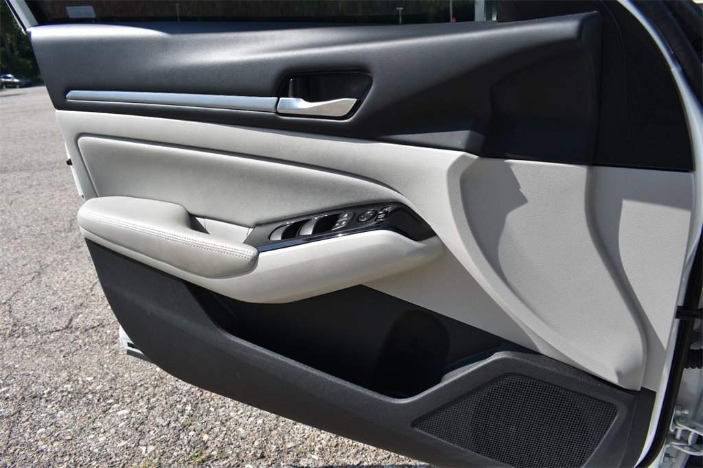 Used 2023 Nissan Altima 2.5 SV image 33