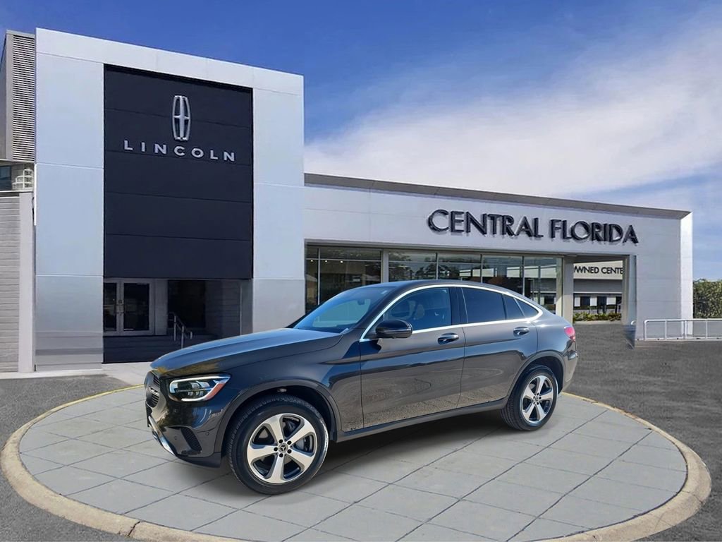 Used 2023 Mercedes-Benz GLC 300 4MATIC Coupe image 7