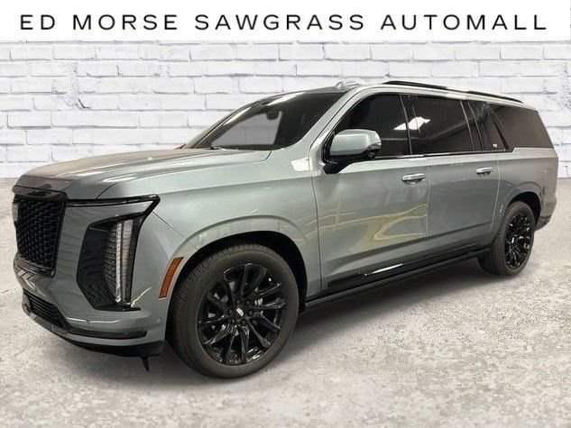 Used 2025 Cadillac Escalade ESV Sport Platinum w/ LPO, Floor Liner Package AWD/4WD image 1