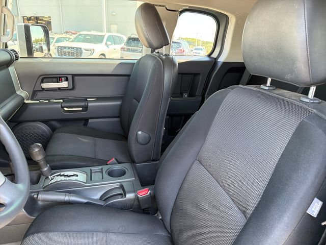 Used 2011 Toyota FJ Cruiser 4WD w/ Convenience Pkg image 19
