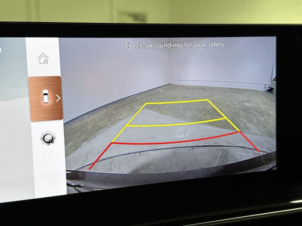 Used 2025 Genesis GV80 2.5T Standard image 18