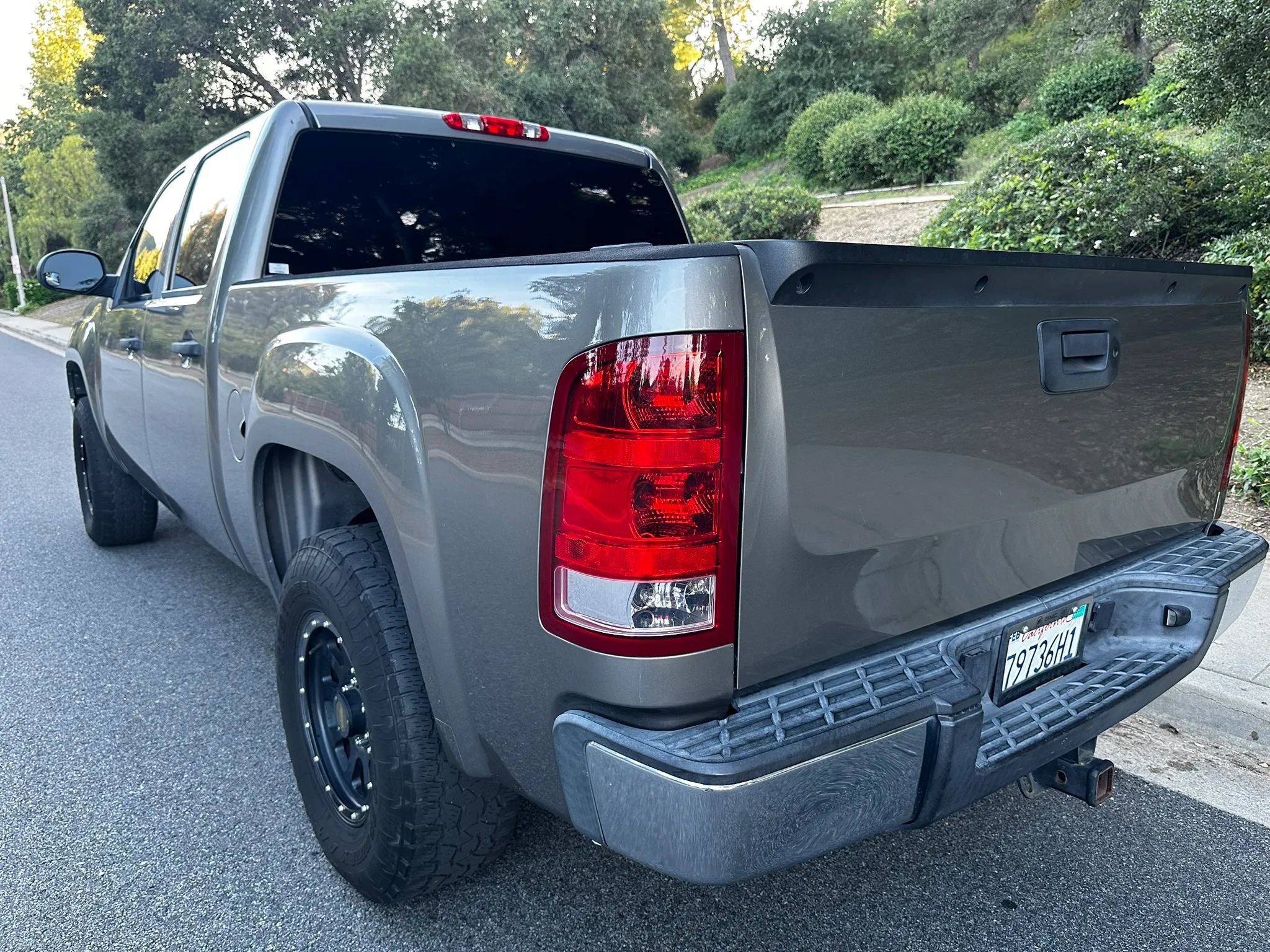 Used 2013 GMC Sierra 1500 SLE w/ Power Tech Package AWD/4WD image 3