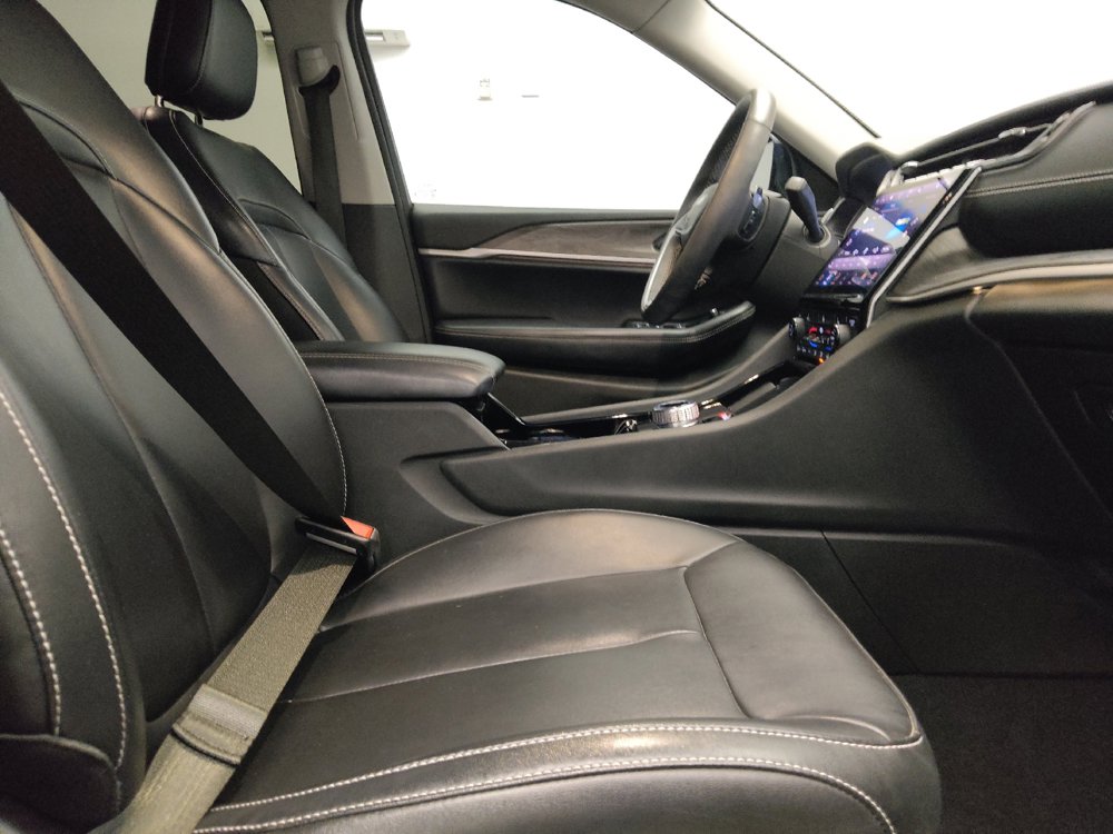 Used 2023 Jeep Grand Cherokee Limited RWD image 21