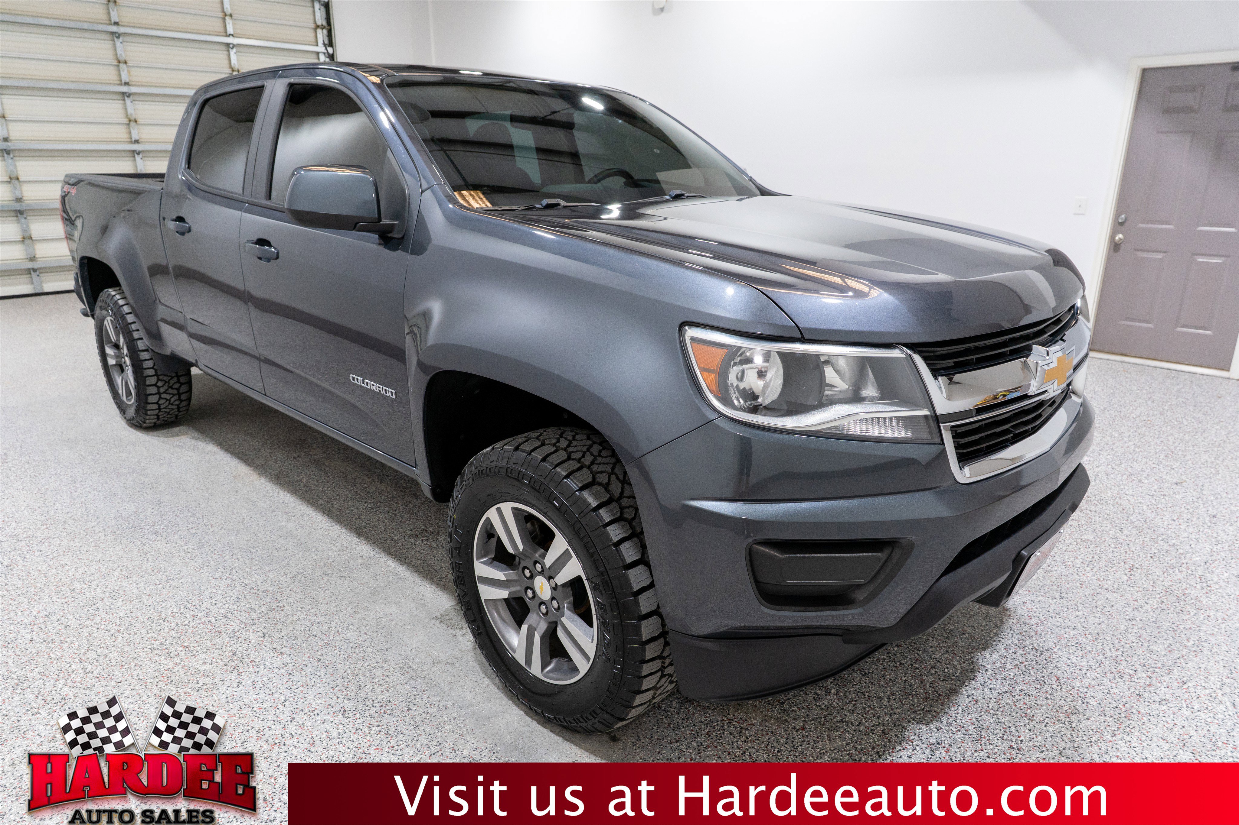 Used 2017 Chevrolet Colorado W/T w/ Custom Special Edition AWD/4WD image 6