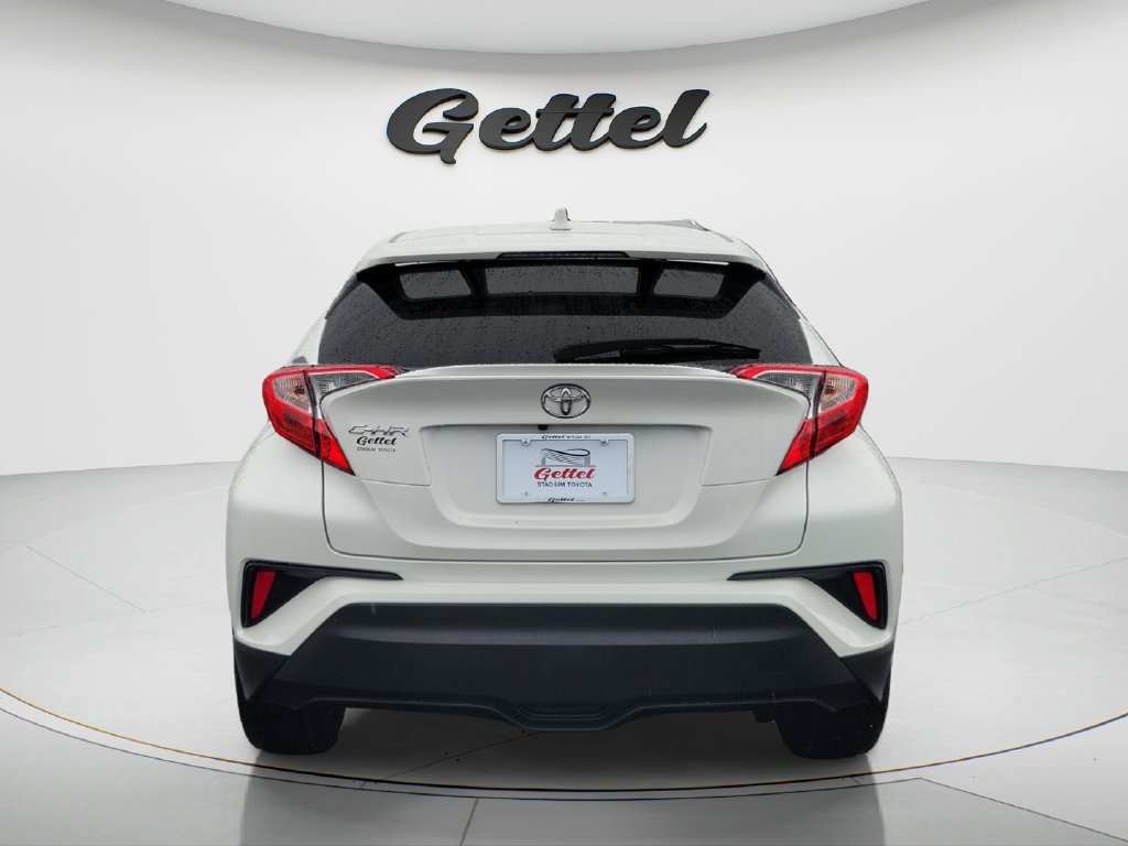 Used 2021 Toyota C-HR XLE FWD image 6