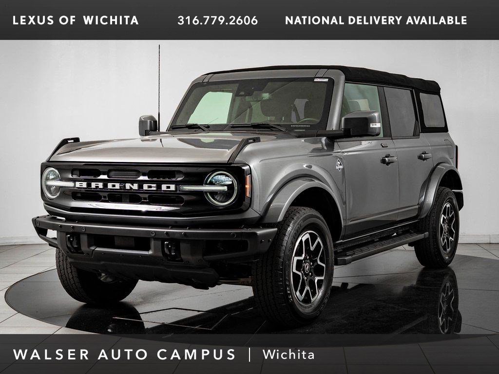 Used 2022 Ford Bronco Outer Banks image 1