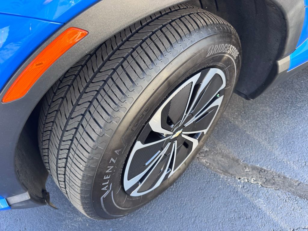 Used 2025 Chevrolet Blazer EV LT image 13