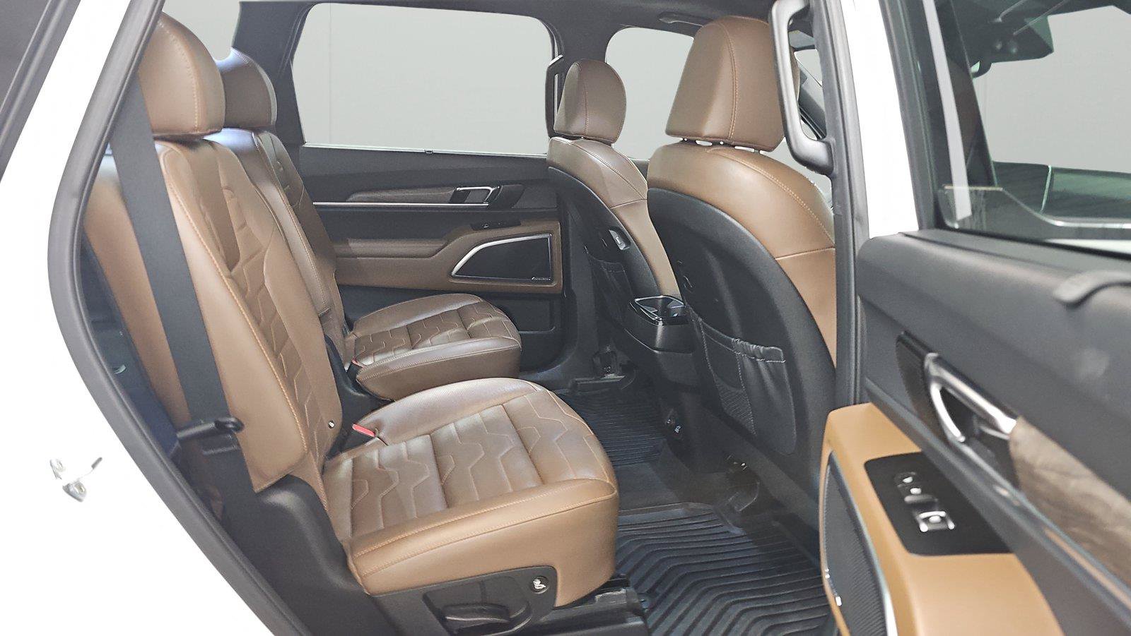 Used 2022 Kia Telluride SX w/ SX Prestige Package AWD/4WD image 13