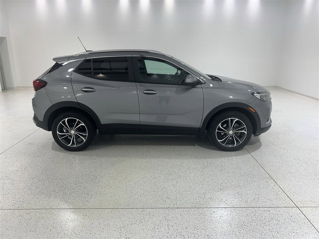 Used 2023 Buick Encore GX Select w/ Safety Package II image 9