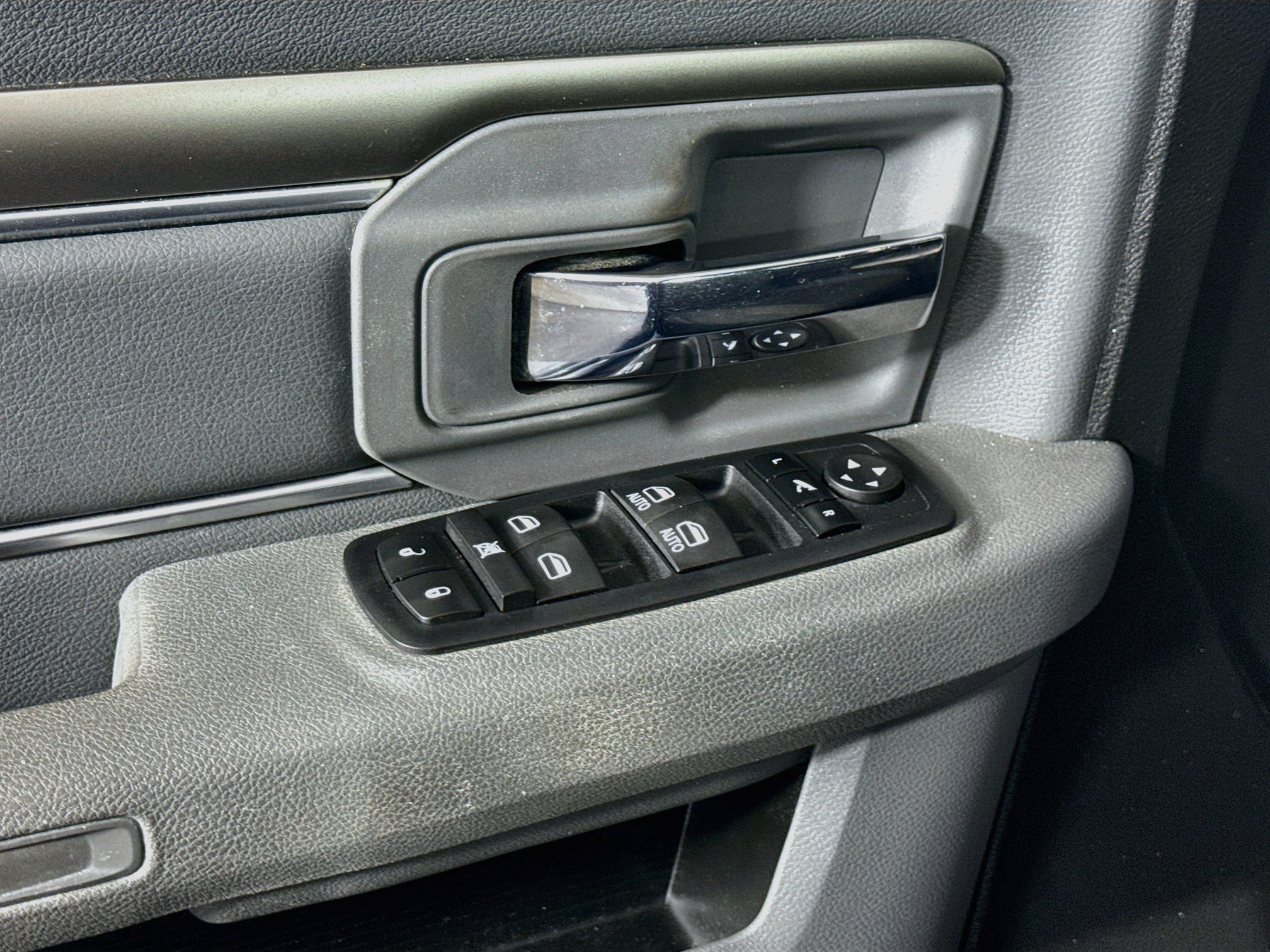 Used 2019 RAM 1500 Big Horn RWD image 23