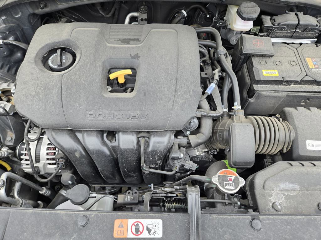 Certified 2025 Kia Soul LX w/ LX Technology Package FWD image 30