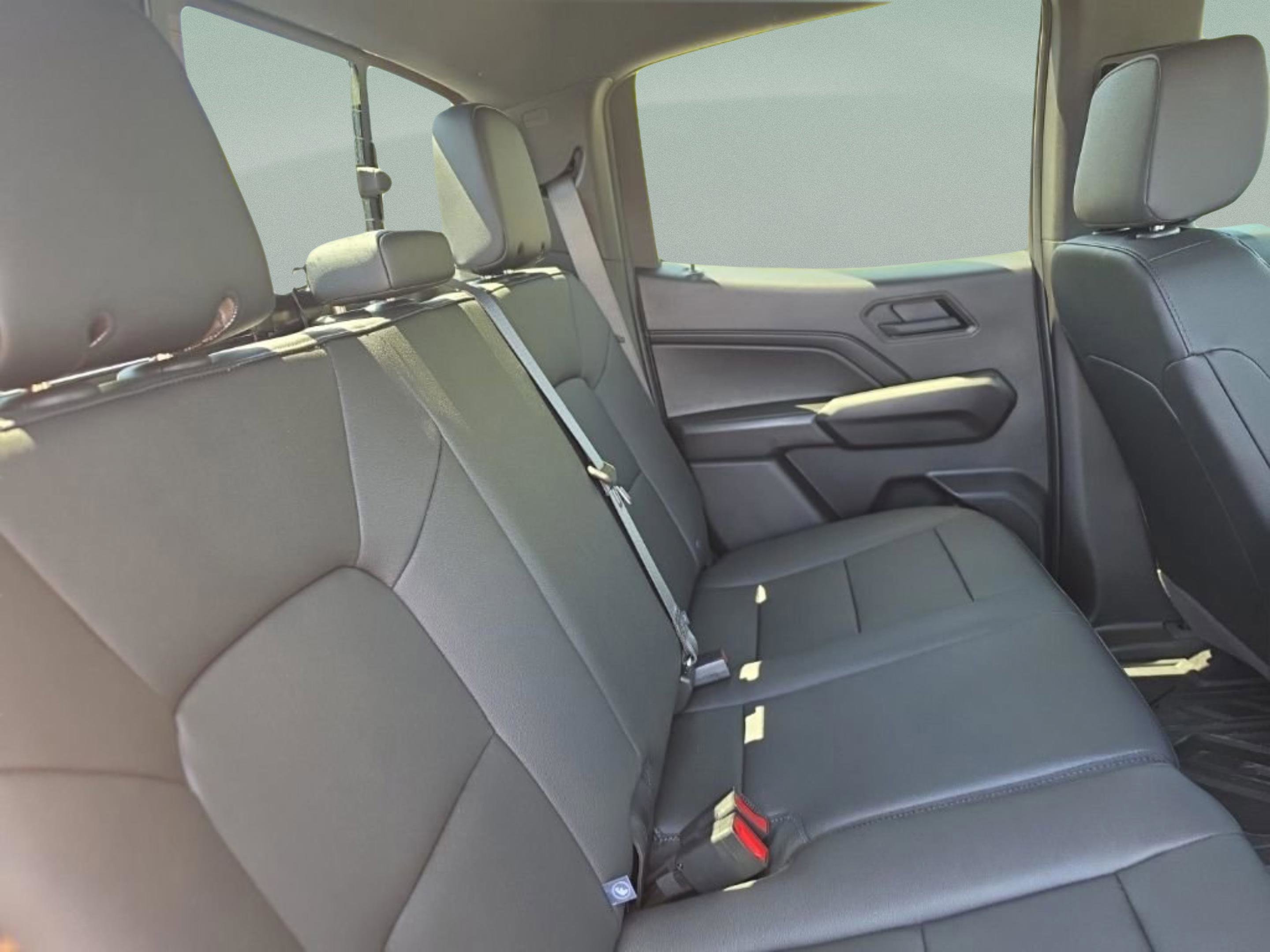 Used 2026 Chevrolet Colorado Trail Boss AWD/4WD image 25