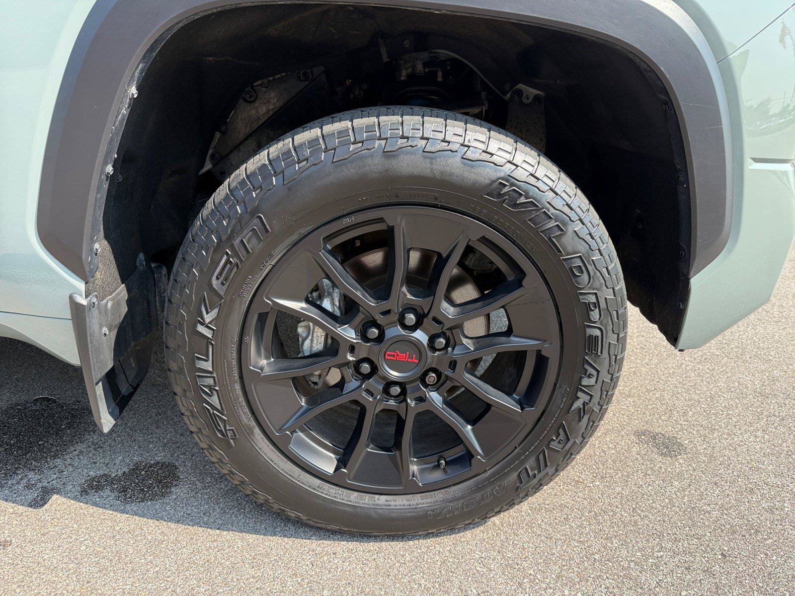 Used 2025 Toyota Tundra Platinum AWD/4WD image 30