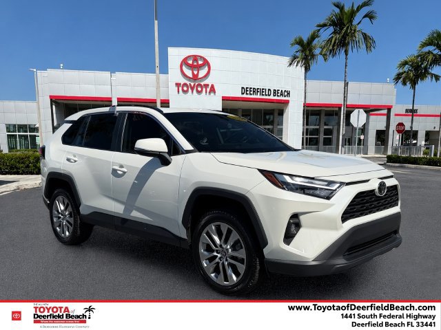 Used 2022 Toyota RAV4 XLE Premium FWD image 1