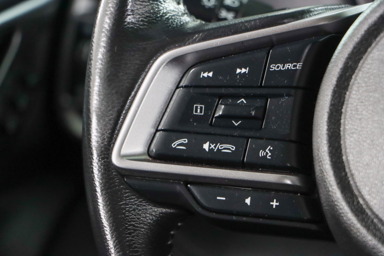 Used 2023 Subaru Outback Limited image 13