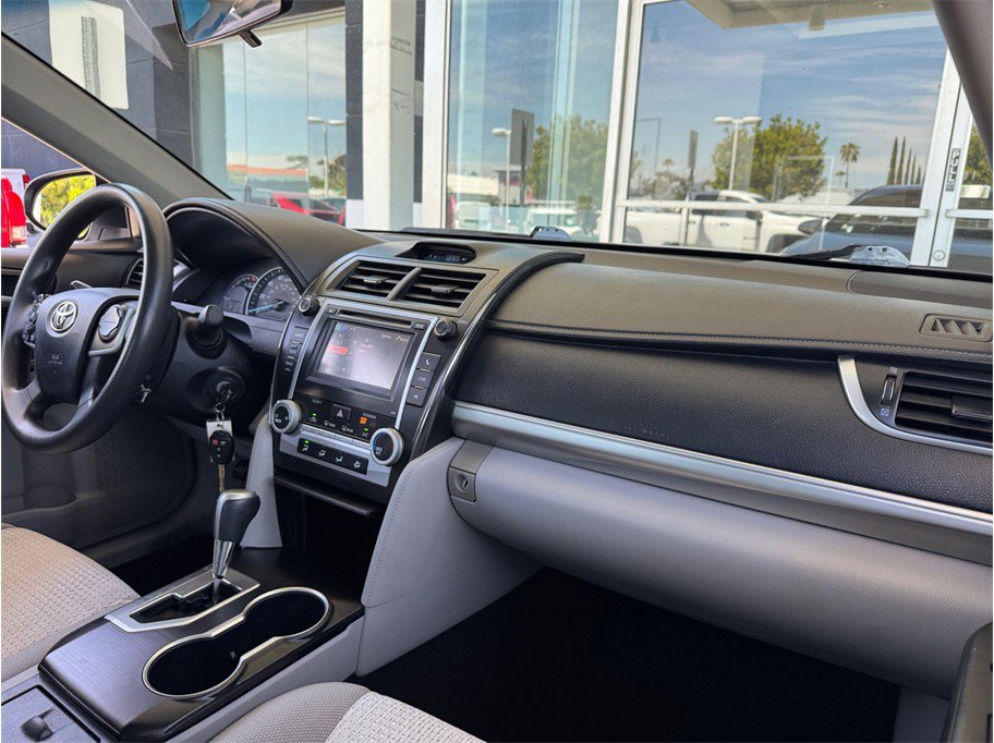 Used 2012 Toyota Camry LE FWD image 20