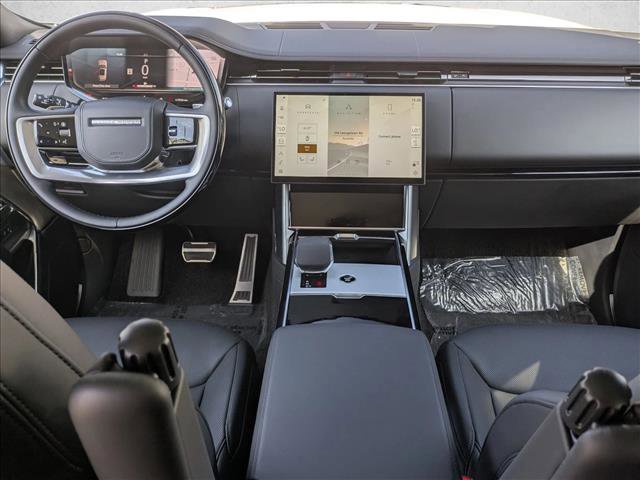 Used 2025 Land Rover Range Rover Long Wheelbase SE image 19