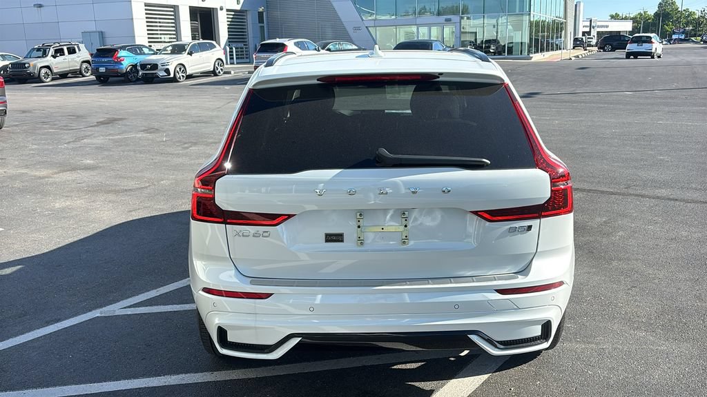 New 2026 Volvo XC60 B5 Core w/ Climate Package AWD/4WD image 29