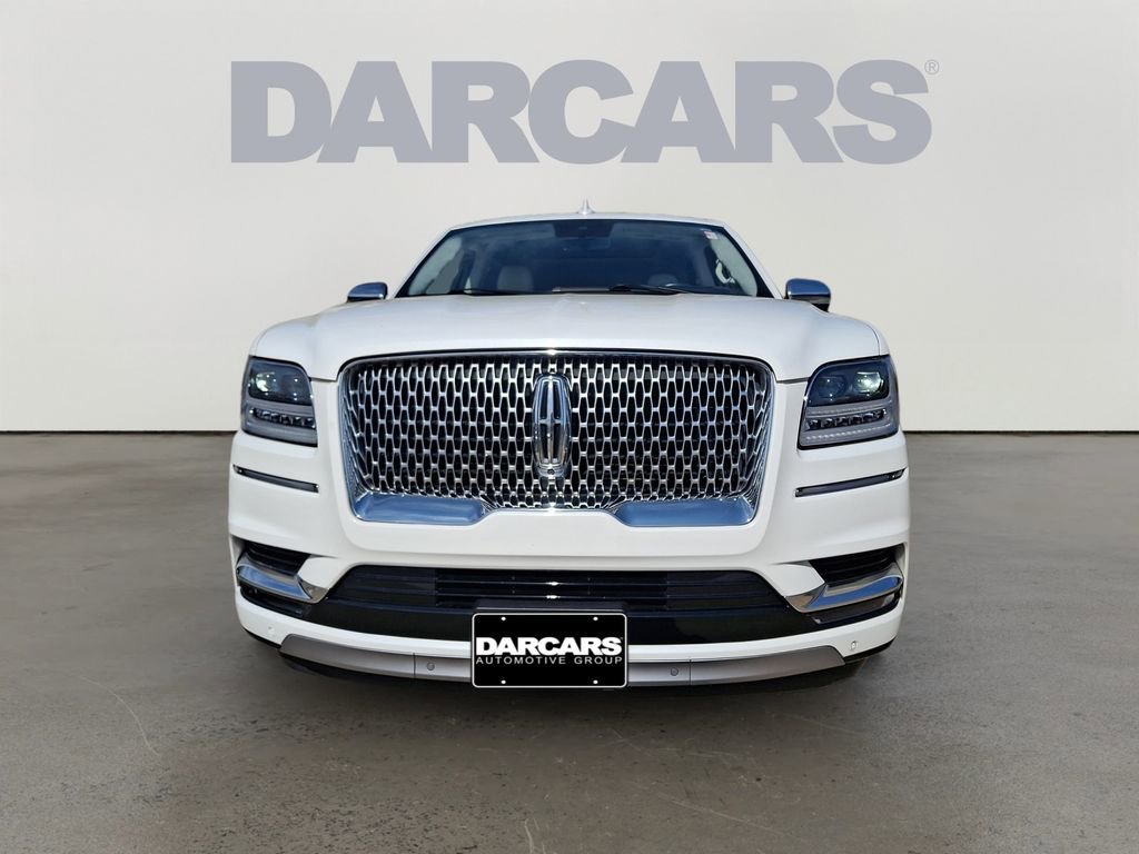 Used 2021 Lincoln Navigator Black Label w/ Cargo Convenience Package AWD/4WD image 2