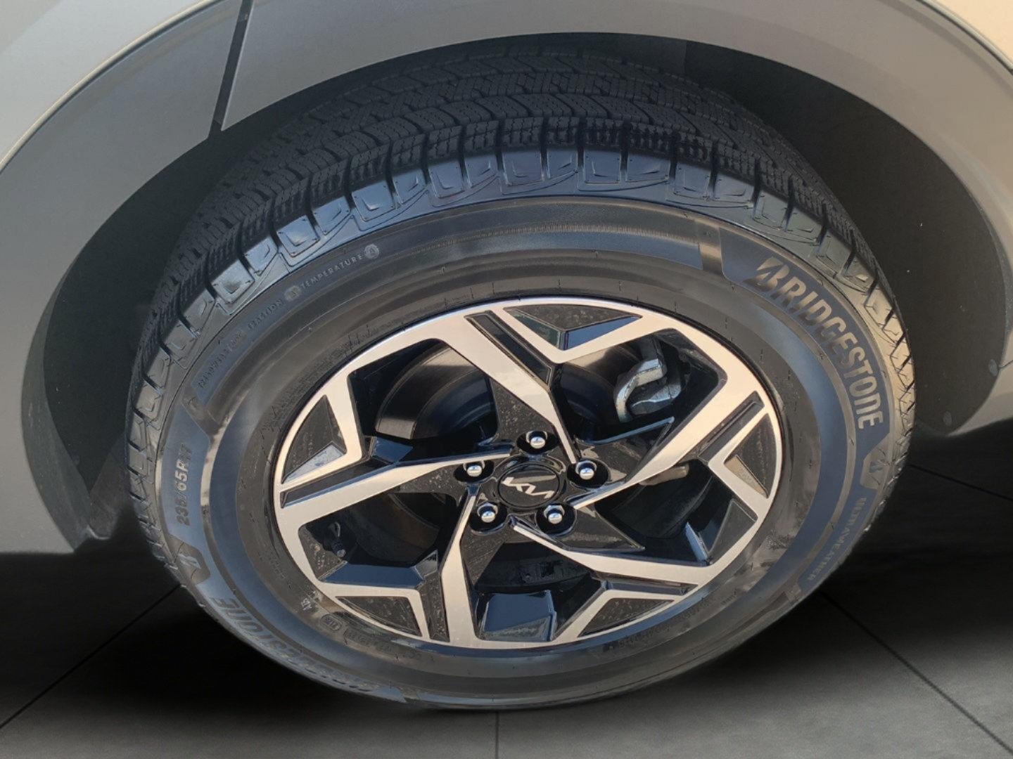 Used 2025 Kia Sportage LX AWD/4WD image 23