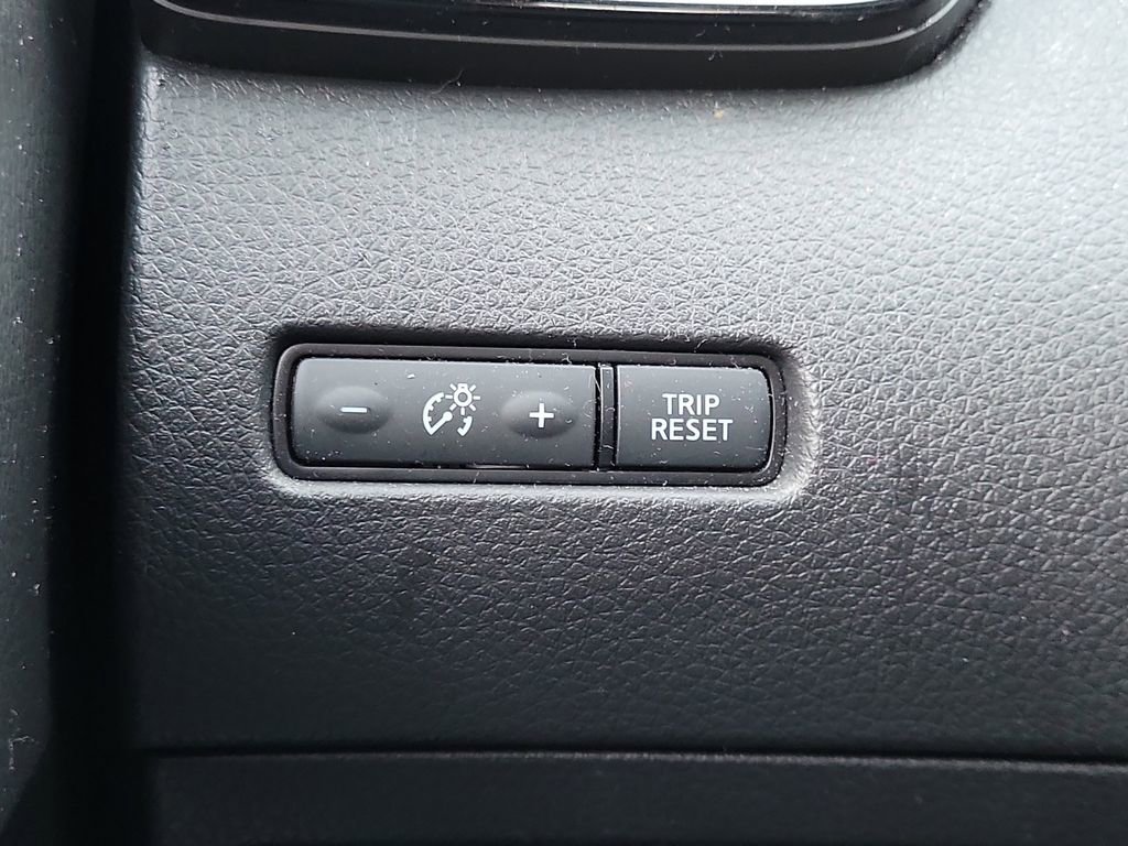 Used 2019 Nissan Rogue Sport SV image 22