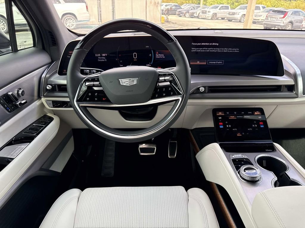 New 2026 Cadillac Vistiq Sport image 17