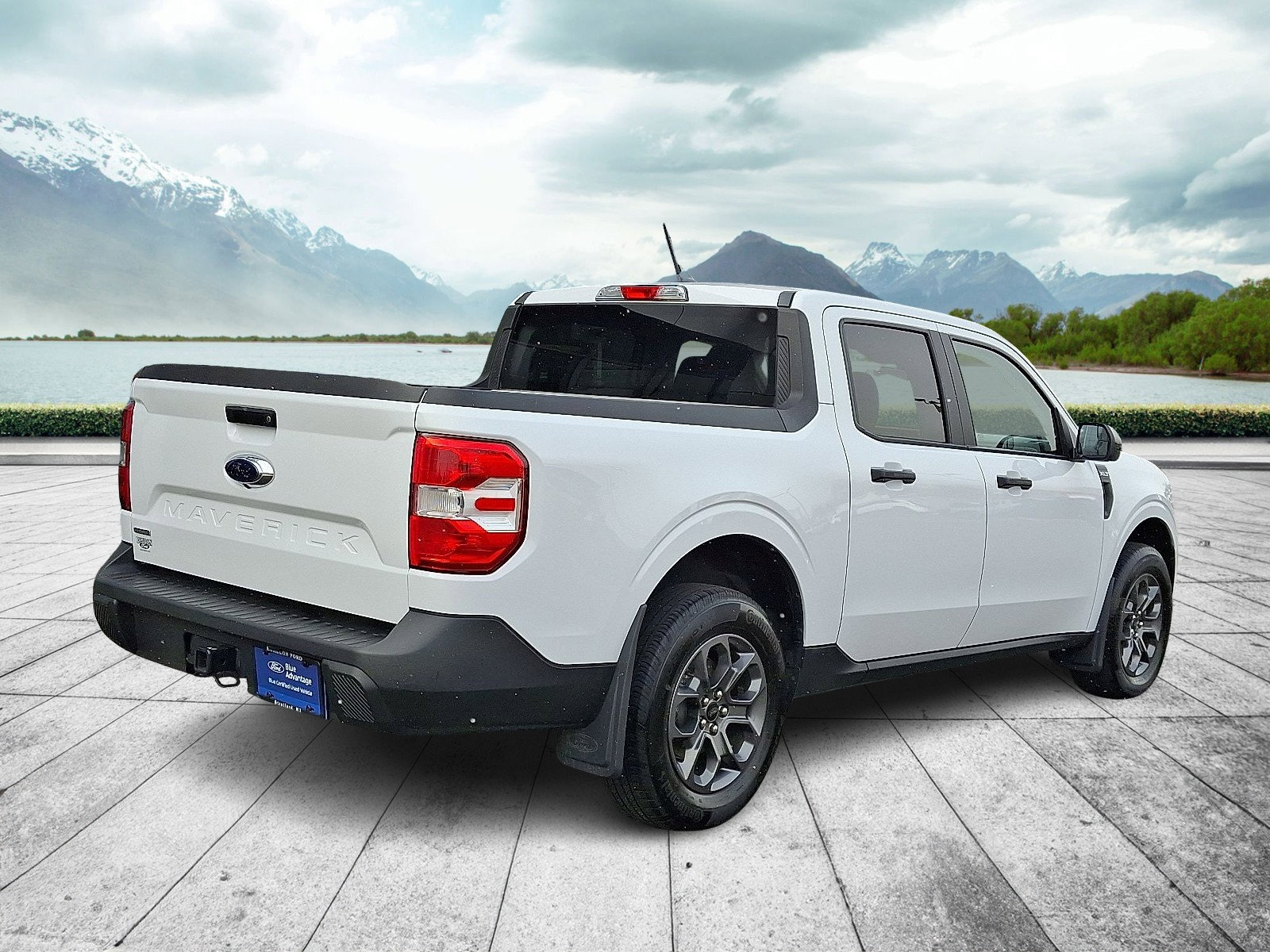 Certified 2024 Ford Maverick XLT w/ XLT Luxury Package image 6