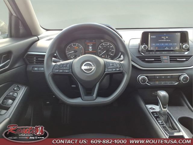 Used 2024 Nissan Altima 2.5 S image 15