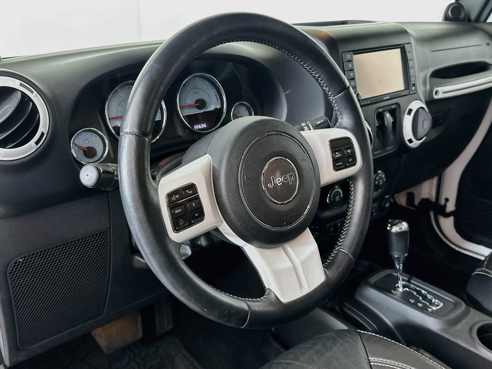 Used 2014 Jeep Wrangler Sahara AWD/4WD image 16