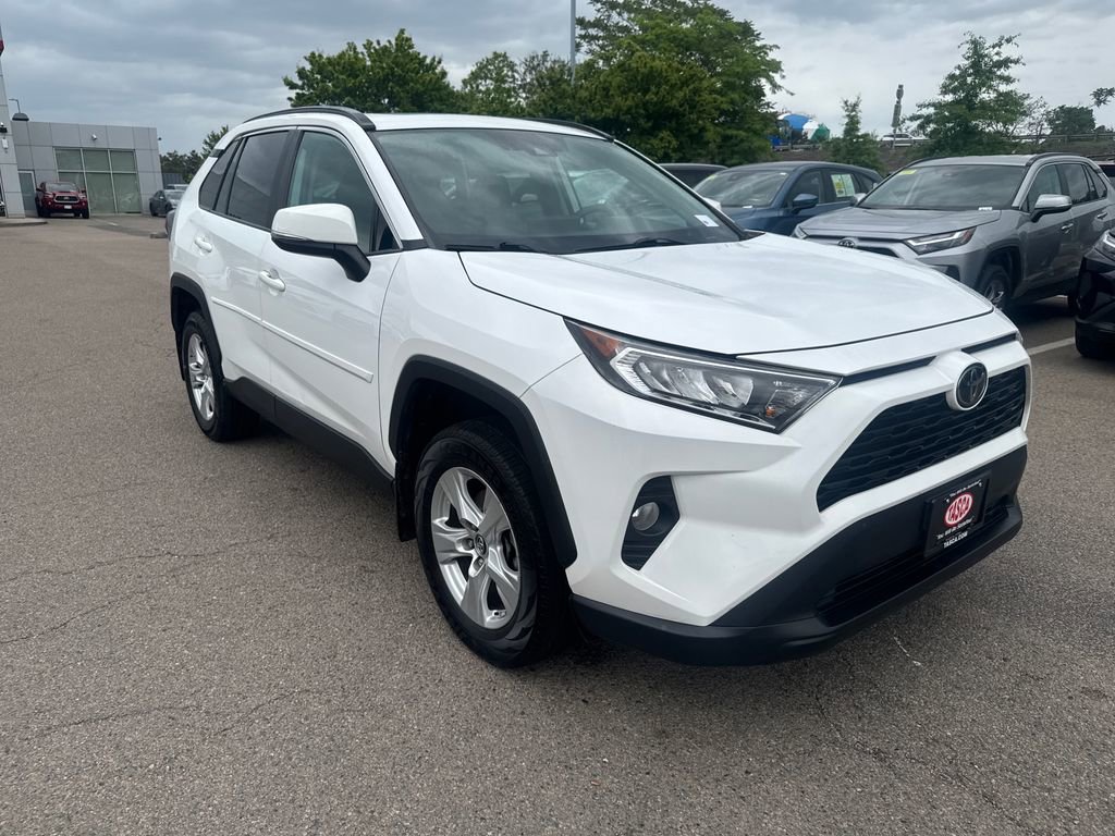 Used 2019 Toyota RAV4 XLE w/ Convenience Package AWD/4WD image 11