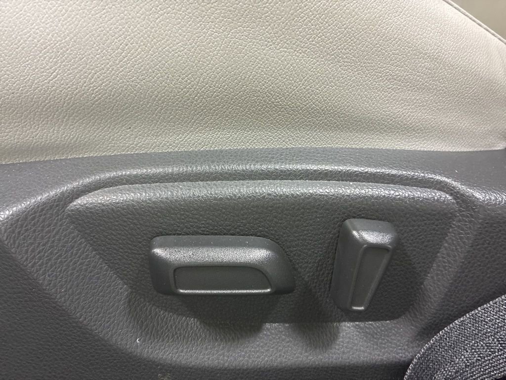 Used 2024 Mitsubishi Eclipse Cross SE image 13