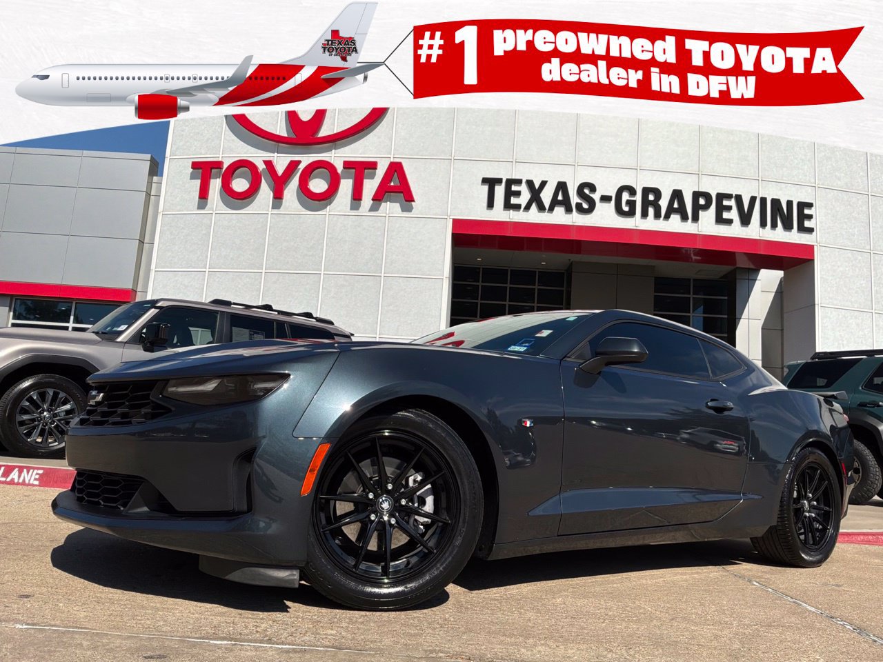 Used 2023 Chevrolet Camaro LT RWD image 1