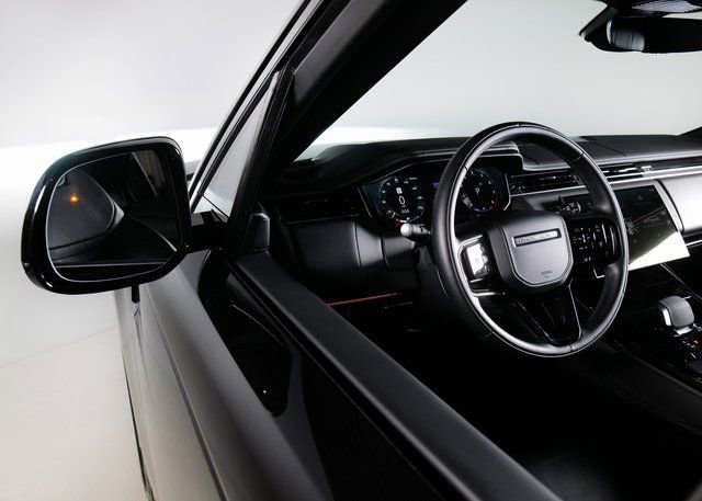 Used 2025 Land Rover Range Rover Sport Dynamic SE image 22