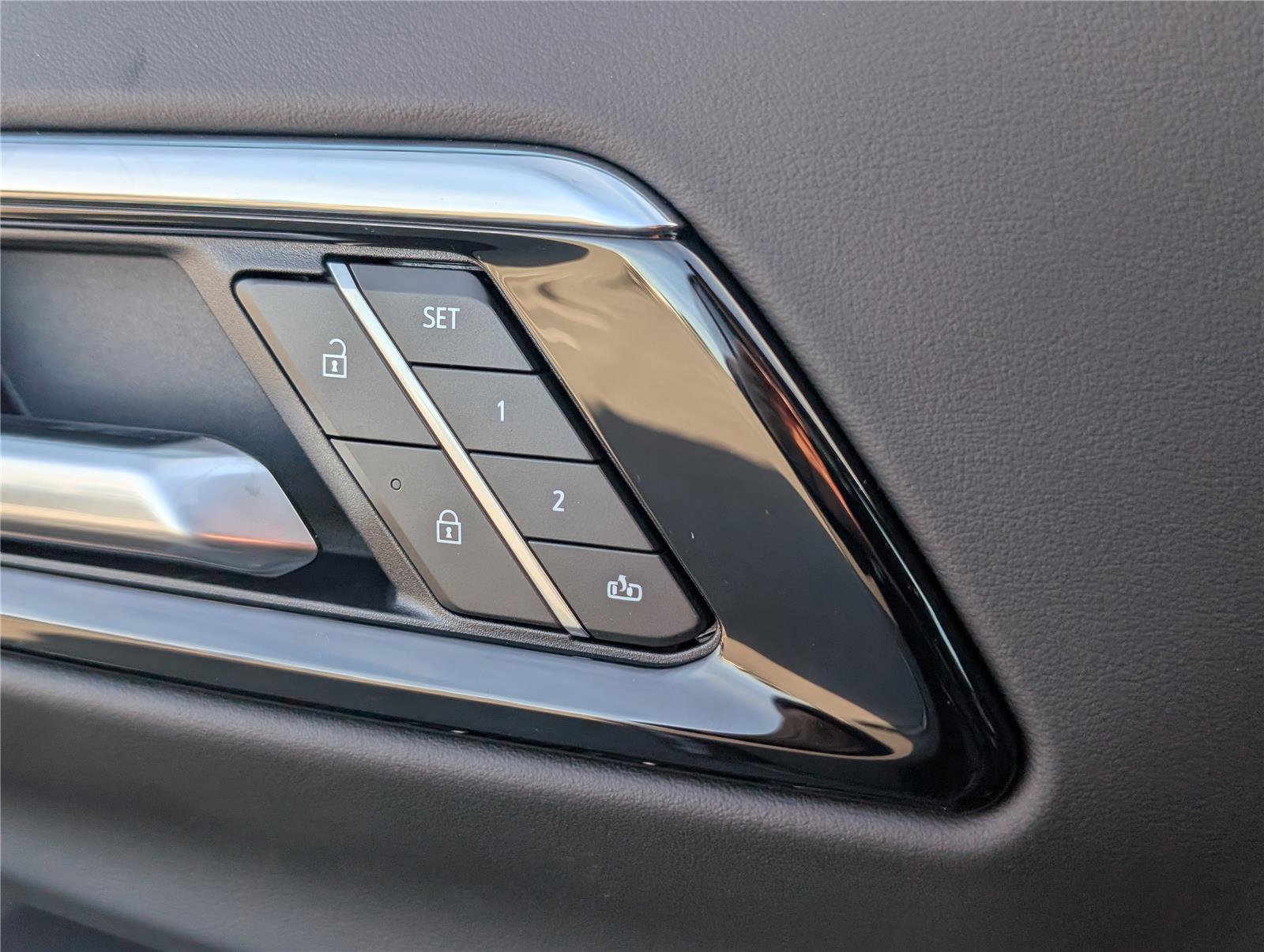 New 2026 Chevrolet Suburban Premier image 19