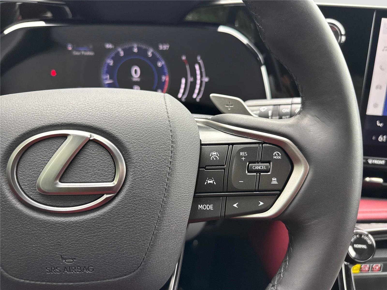 Used 2025 Lexus NX 250 FWD w/ Towing Package (2000 Lbs) image 19