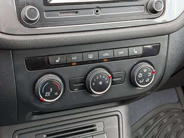 Used 2016 Volkswagen Tiguan S FWD image 13