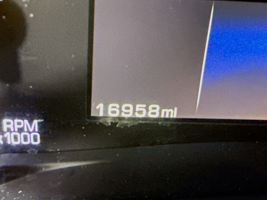 Used 2015 Cadillac XTS Luxury w/ Driver Awareness Package image 4