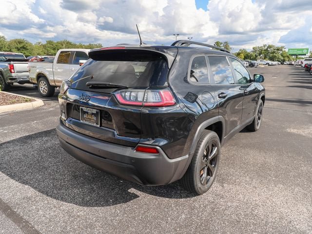 Used 2021 Jeep Cherokee Latitude Plus AWD/4WD image 18