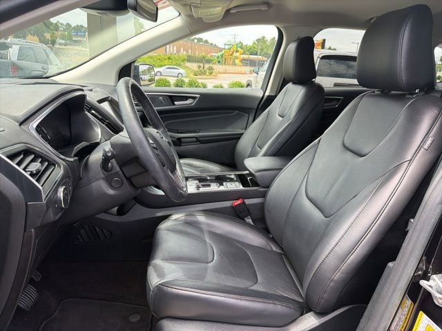 Used 2020 Ford Edge Titanium w/ Cargo Accessory Package FWD image 24