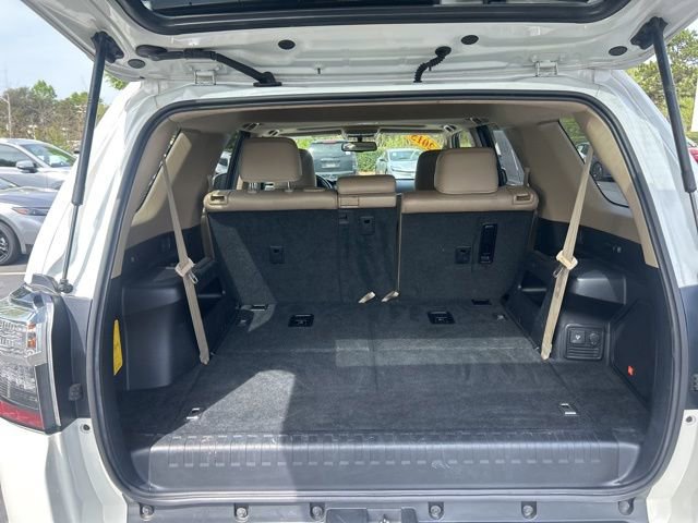 Used 2015 Toyota 4Runner Limited image 8