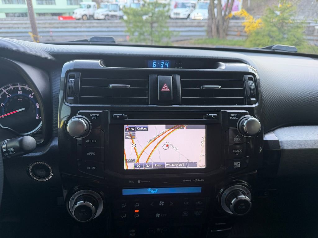 Used 2019 Toyota 4Runner Limited AWD/4WD image 19