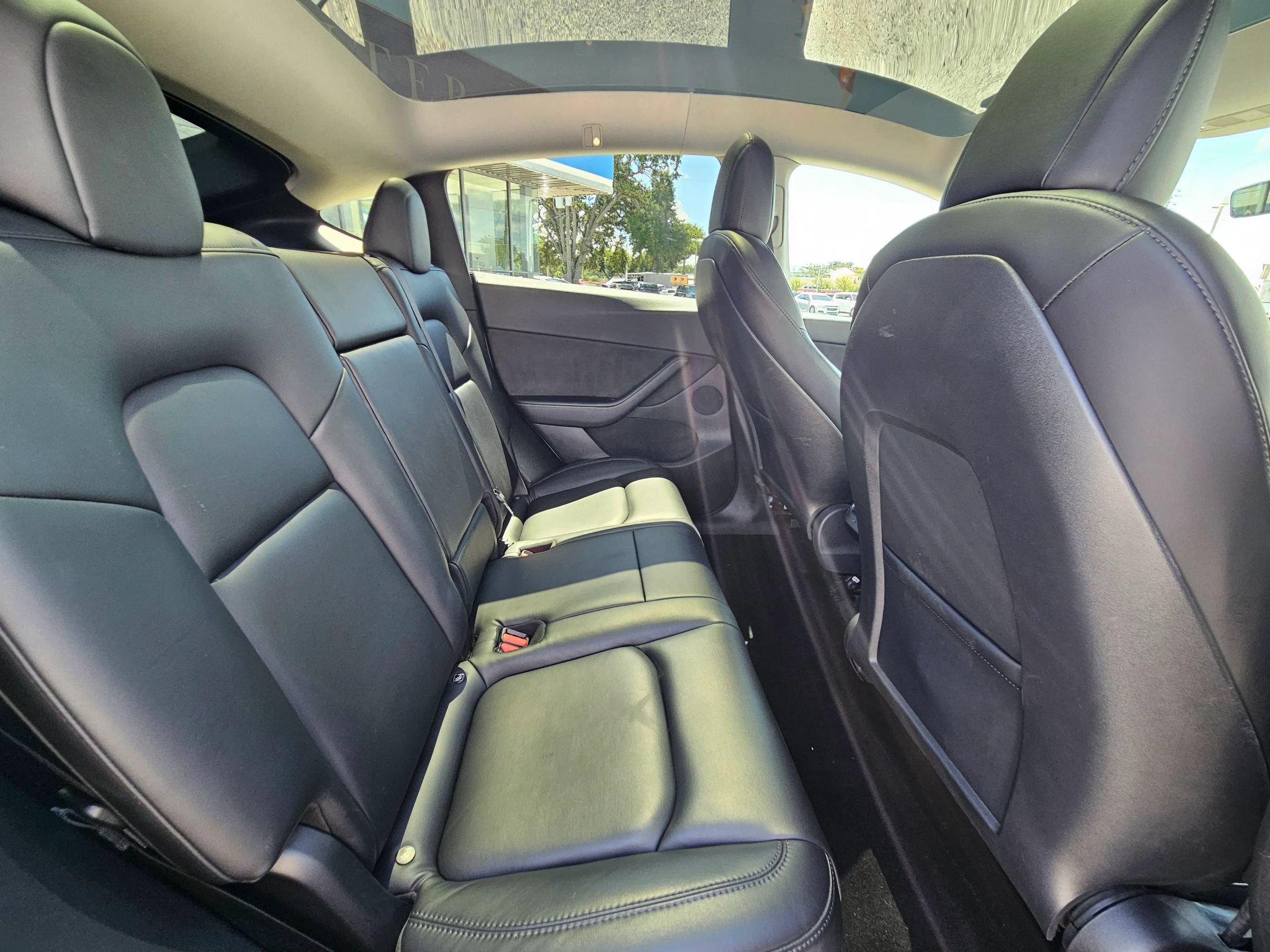 Used 2021 Tesla Model Y Long Range AWD/4WD image 11