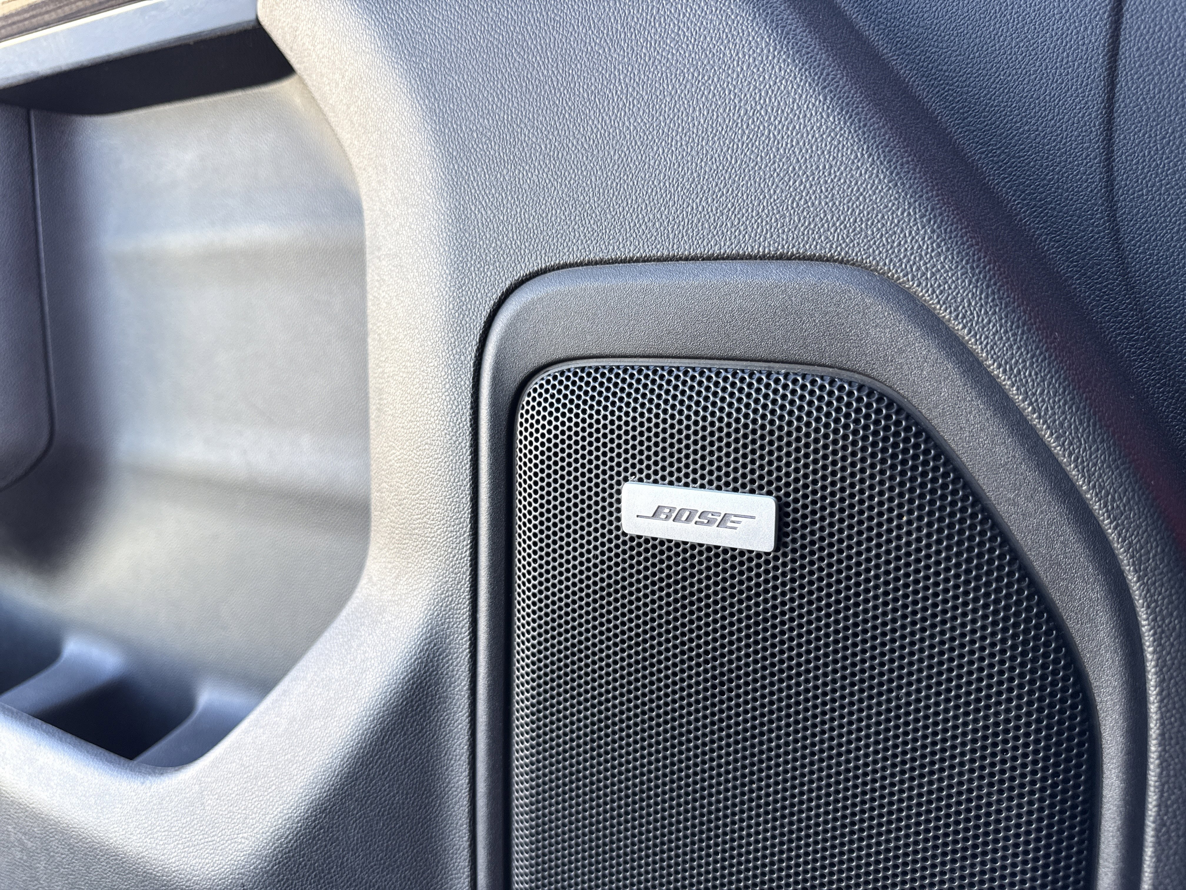 Used 2021 Chevrolet Silverado 1500 LT Trail Boss w/ Convenience Package II image 11