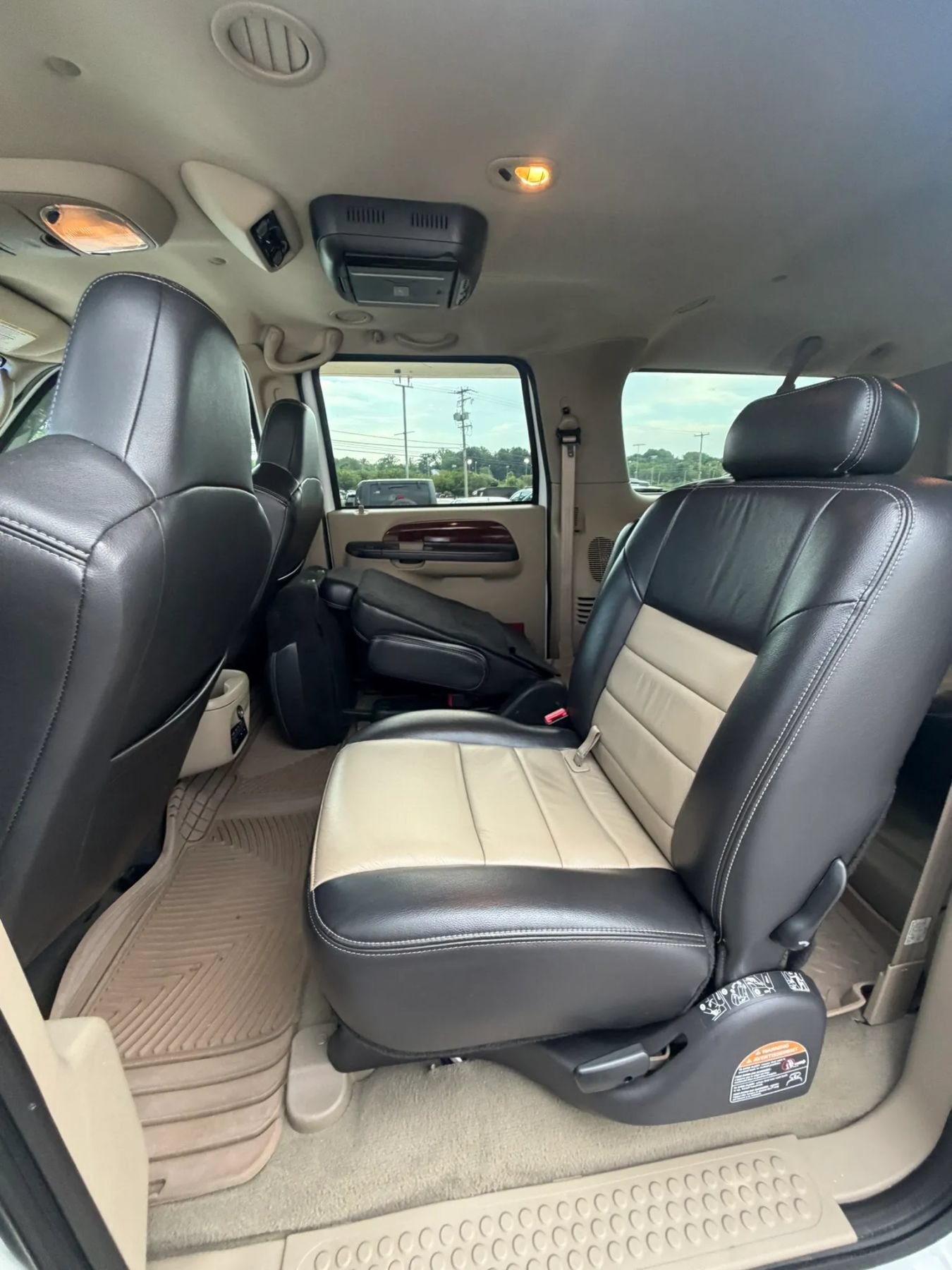 Used 2005 Ford Excursion Eddie Bauer AWD/4WD image 37