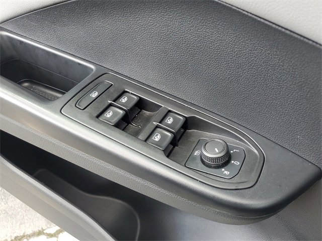 Certified 2023 Volkswagen Taos SE image 31