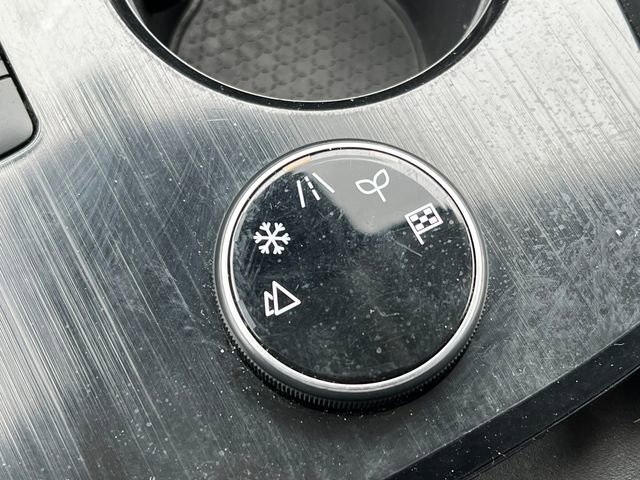 Used 2024 Nissan Rogue SL w/ SL Premium Package image 32