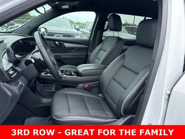 Used 2025 Buick Enclave Preferred FWD image 14