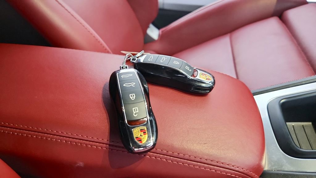 Used 2022 Porsche 718 Boxster GTS image 42