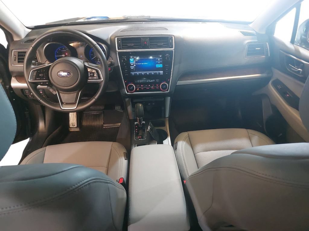 Used 2018 Subaru Outback 2.5i Limited AWD/4WD image 9